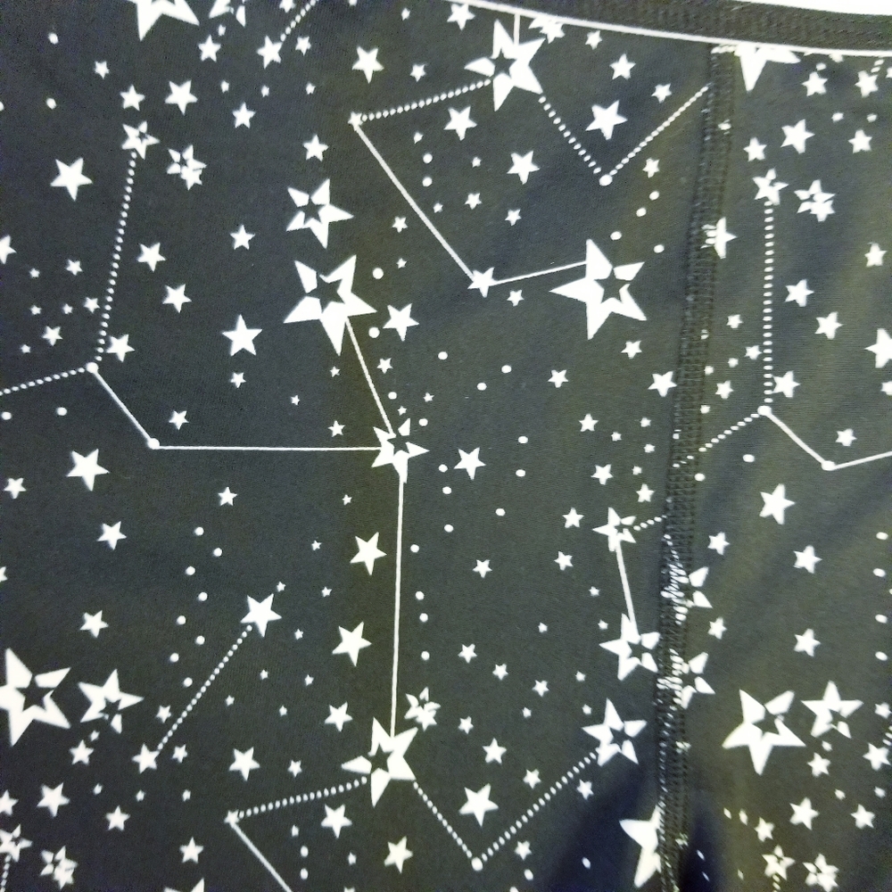 Ideology
Big Girls Plus-Size Space-Print Leggings - Picture 5 of 8